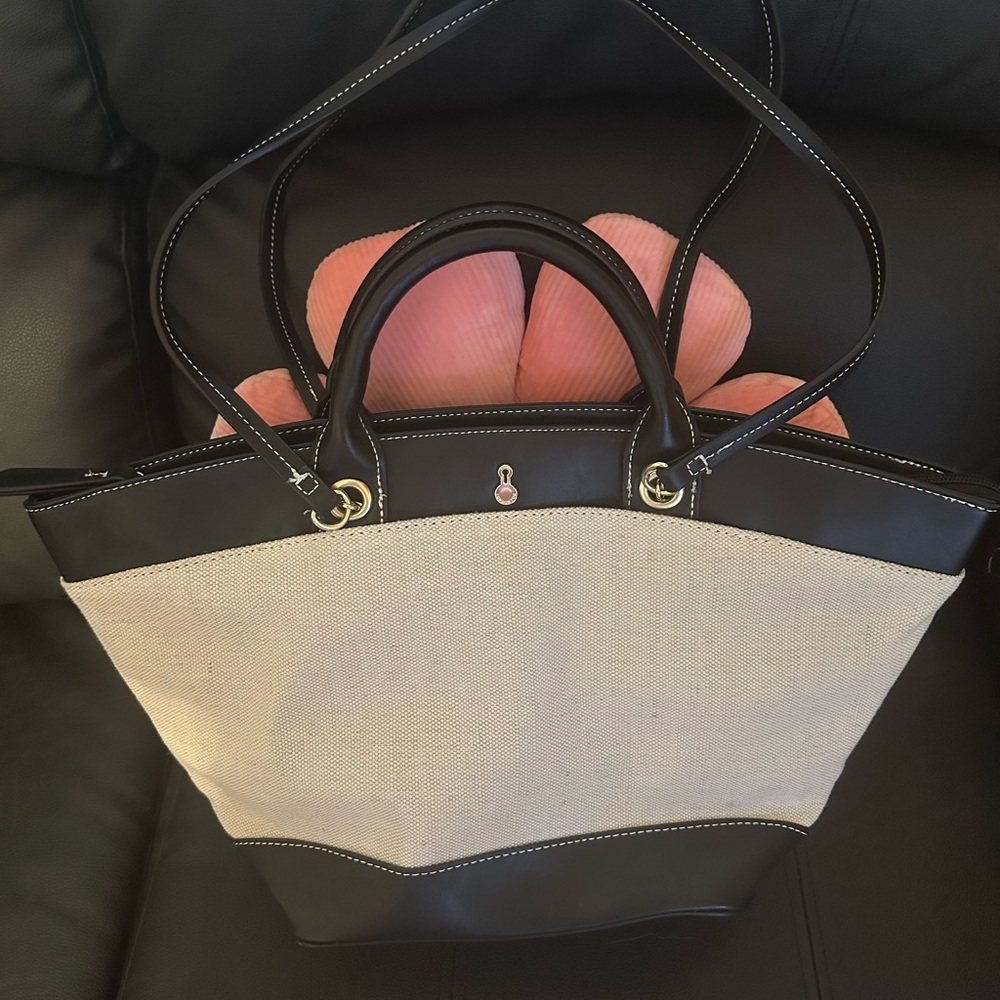London Fog Black and Cream Tote Bag